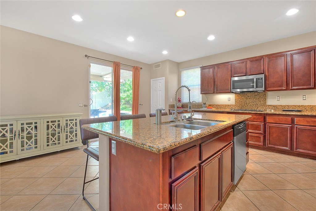 MLS #CV25186266 image #9