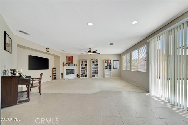 Detail Gallery Image 11 of 56 For 2354 Crimson, Rosamond,  CA 93560 - 4 Beds | 2/1 Baths