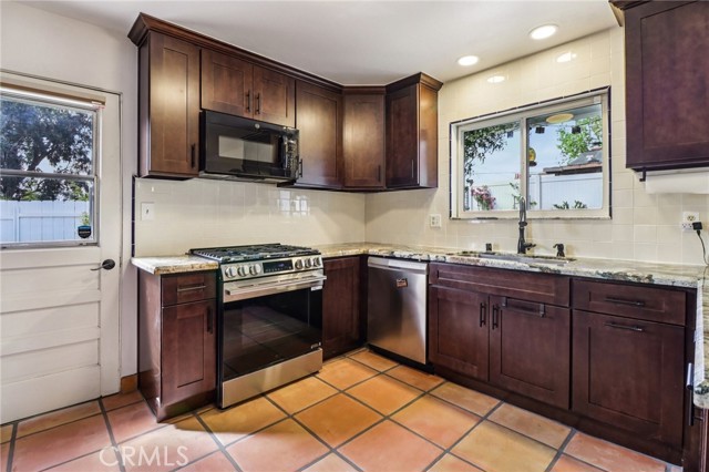 Detail Gallery Image 12 of 48 For 7108 Werner St, San Diego,  CA 92122 - 3 Beds | 2 Baths