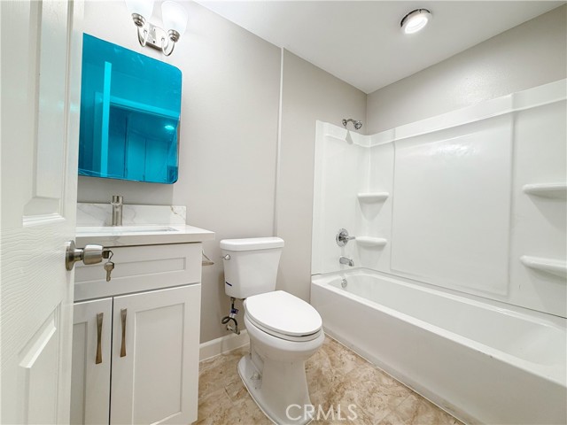 Detail Gallery Image 8 of 10 For 516 E D St #B,  Ontario,  CA 91764 - 2 Beds | 1 Baths