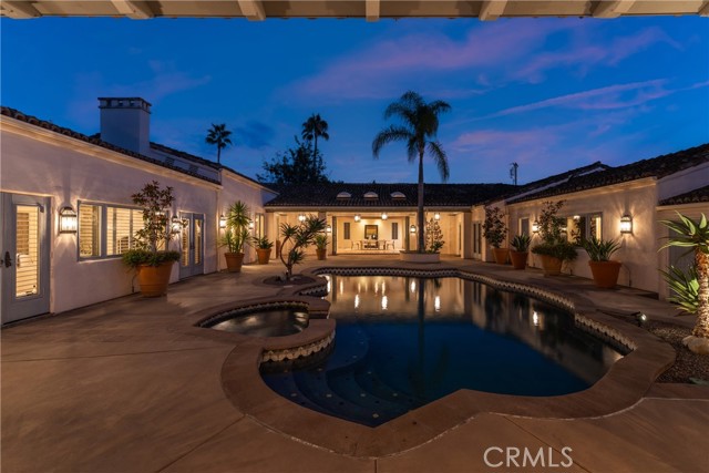 17716 Via De Fortuna, Rancho Santa Fe CA: https://media.crmls.org/medias/92002a20-449c-4434-90c1-26606836ccb2.jpg