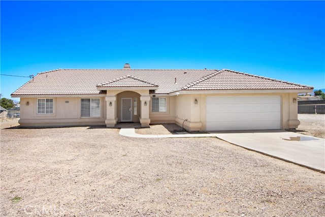 Detail Gallery Image 1 of 34 For 11949 Hawthorne Ave, Hesperia,  CA 92345 - 3 Beds | 2 Baths
