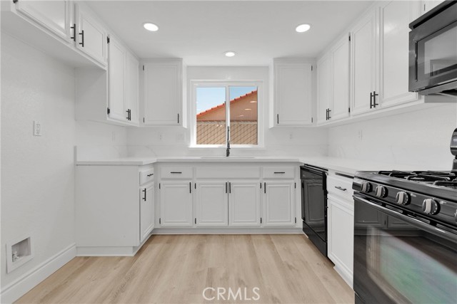 Detail Gallery Image 13 of 47 For 15505 via Cartagena St, Hesperia,  CA 92345 - 3 Beds | 2 Baths