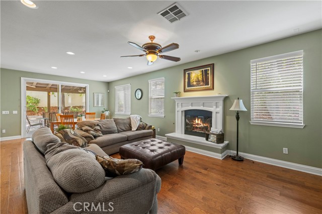 Detail Gallery Image 34 of 75 For 26520 Thackery Ln, Stevenson Ranch,  CA 91381 - 4 Beds | 4 Baths