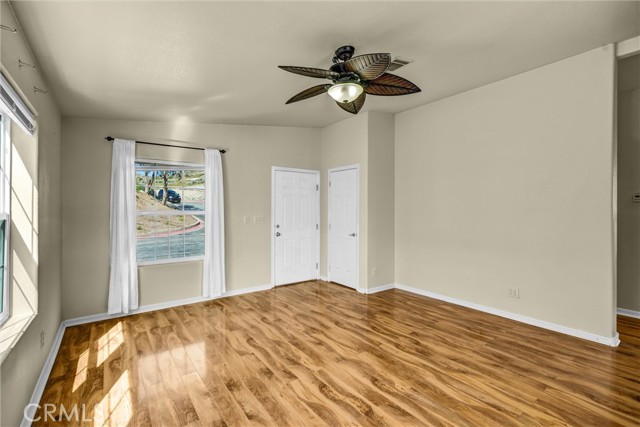 Detail Gallery Image 8 of 29 For 2424 Sunset Ridge Dr., Rosamond,  CA 93560 - 3 Beds | 2 Baths