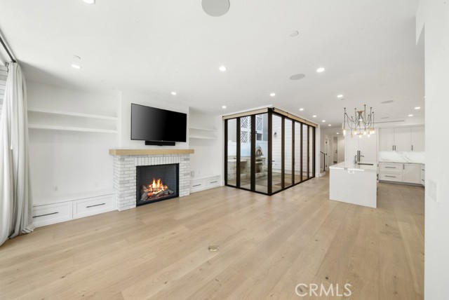 Detail Gallery Image 7 of 11 For 616 Acacia, Corona Del Mar,  CA 92625 - 3 Beds | 3/1 Baths