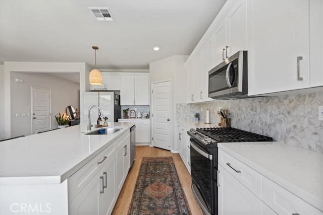 11653 Couples Court, Beaumont CA: https://media.crmls.org/medias/9205118f-9a00-4f77-b969-7092c75abeca.jpg