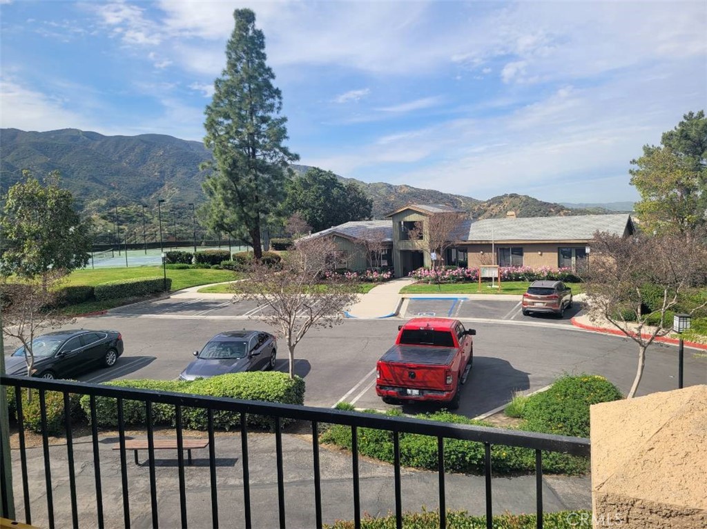 2588 Avenida del Vista #204