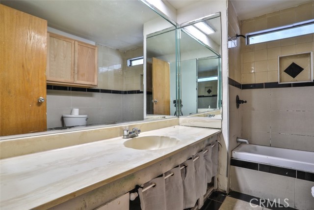 Detail Gallery Image 20 of 30 For 1855 E Riverside Dr #155,  Ontario,  CA 91761 - 4 Beds | 2 Baths