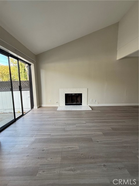 Detail Gallery Image 6 of 26 For 5250 Colodny Dr #22,  Agoura Hills,  CA 91301 - 1 Beds | 1/1 Baths