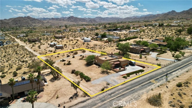 7125 Sunny Vista Road, Joshua Tree CA: https://media.crmls.org/medias/92067351-616f-4cc3-8b49-4165b3a02830.jpg