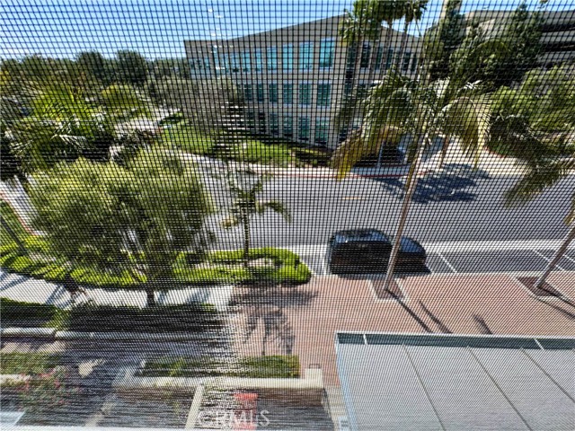 3 Vantis Drive, Aliso Viejo CA: https://media.crmls.org/medias/92076477-6aca-4071-bf22-5bda319038ea.jpg