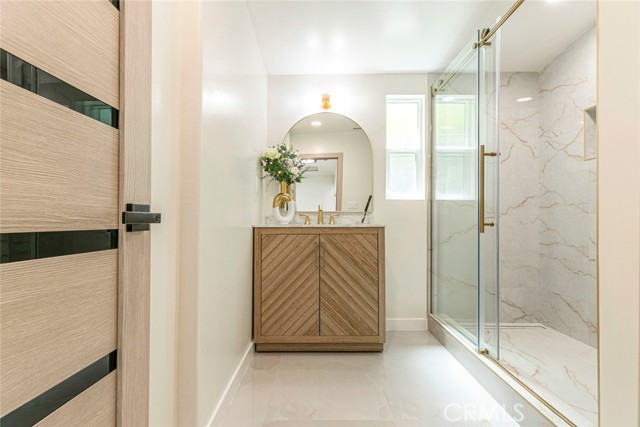 Detail Gallery Image 26 of 47 For 11063 White Oak Ave, Granada Hills,  CA 91344 - 3 Beds | 2 Baths