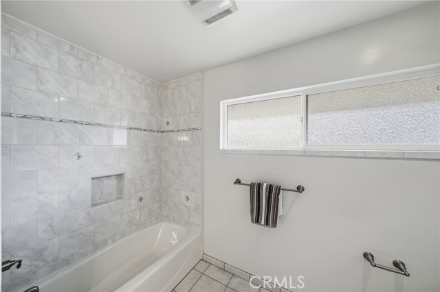 Detail Gallery Image 14 of 24 For 507 Carlyn Ct, Sunnyvale,  CA 94086 - 4 Beds | 2/1 Baths