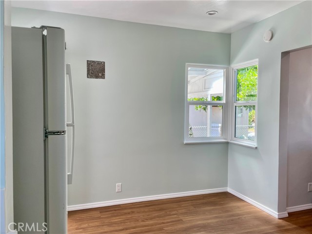 Detail Gallery Image 14 of 25 For 5550 Riverton, North Hollywood,  CA 91601 - 2 Beds | 1 Baths