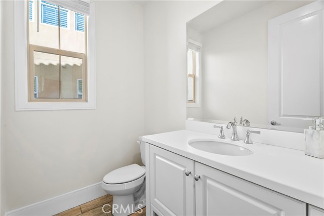 Detail Gallery Image 28 of 39 For 27606 Skylark Ln, Saugus,  CA 91350 - 5 Beds | 5/1 Baths