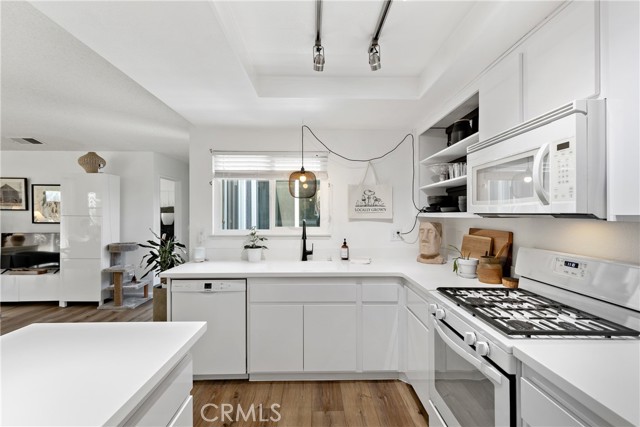 27781 Spring Meadow Court, Menifee CA: https://media.crmls.org/medias/9209450b-1103-480a-ac0b-a2cac0b211e5.jpg