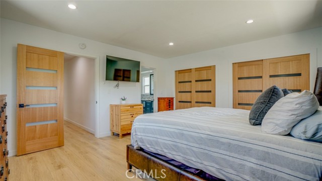 23853 Hatteras Street, Woodland Hills CA: https://media.crmls.org/medias/9209dade-7e2b-453d-bfca-aabf05a182f7.jpg