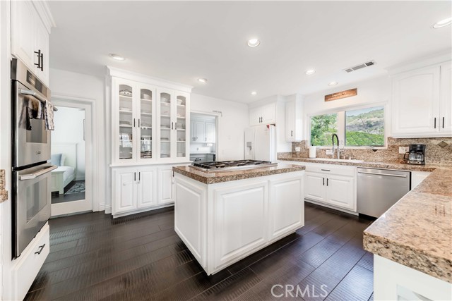 Detail Gallery Image 14 of 64 For 20491 Carancho Rd, Temecula,  CA 92590 - 4 Beds | 2/1 Baths