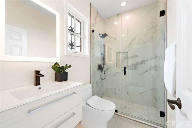 920b91d9 1e38 4c67 8845 9770c3f84c60