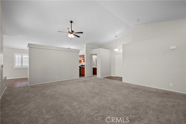 6327 W Avenue J5, Lancaster CA: https://media.crmls.org/medias/920c33b9-7191-4036-b6bc-e81bec4d25d7.jpg