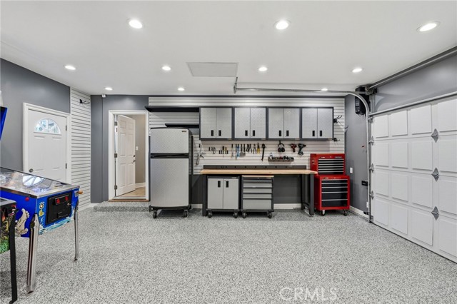 Detail Gallery Image 45 of 64 For 22301 Marilla St, Chatsworth,  CA 91311 - 4 Beds | 3 Baths