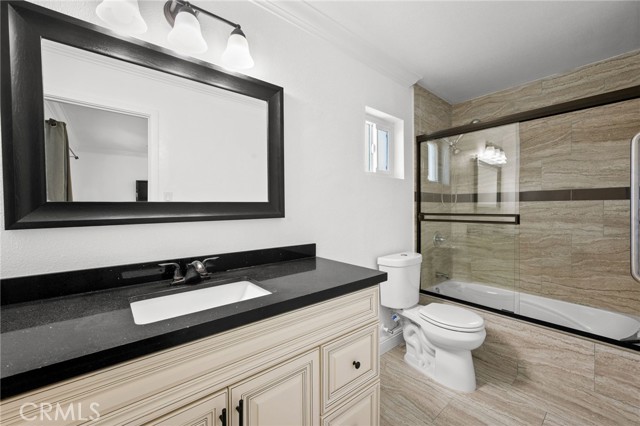 Detail Gallery Image 22 of 33 For 3760 E Calle San Antonio, Palm Springs,  CA 92264 - 3 Beds | 3 Baths