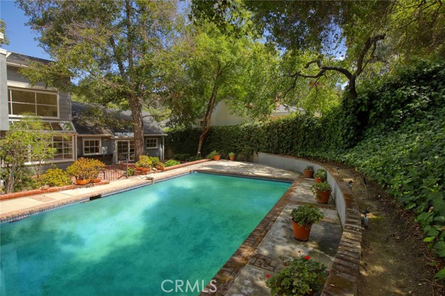 3847 Royal Woods Drive, Sherman Oaks CA: https://media.crmls.org/medias/920e8c62-4d04-4c36-a964-c3b52e9cb59b.jpg