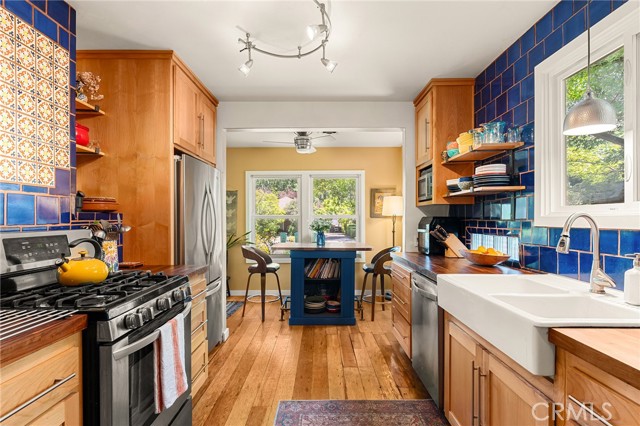 466 E 2nd Avenue, Chico CA: https://media.crmls.org/medias/920f9d52-06f6-4af9-9574-0bfc0335ba31.jpg