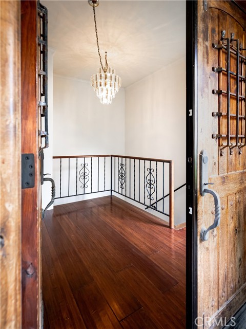 1036 Palos Verdes Boulevard, Redondo Beach CA: https://media.crmls.org/medias/92102a6c-7bb4-4772-9562-1d4ec1b77b26.jpg