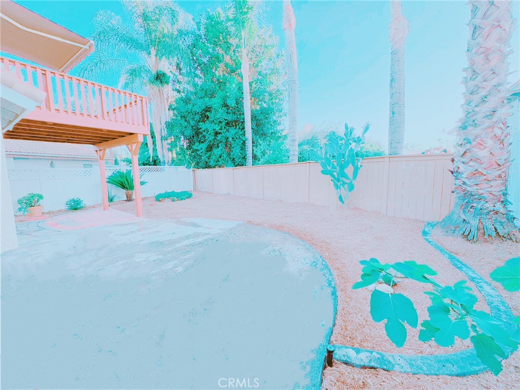 https://media.crmls.org/medias/9210a362-ec8b-4152-a02d-fd1eb7d7dfe7.jpg?preset=X-Large