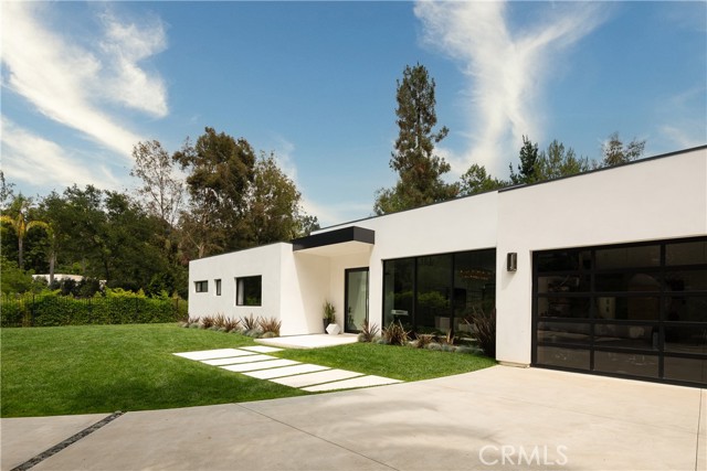 9924 Liebe Drive, Beverly Hills CA: https://media.crmls.org/medias/92110d00-cf8b-4813-aa5f-0d0c2db5b317.jpg