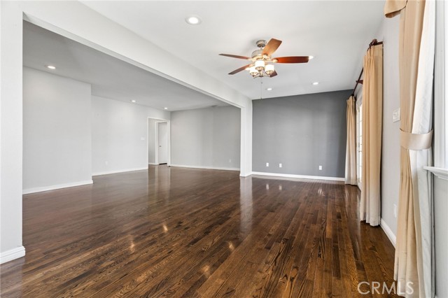 9250 Arleta photo 10