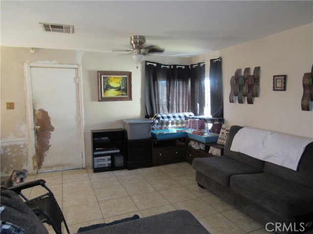 Detail Gallery Image 4 of 16 For 338 N 3rd St, Blythe,  CA 92225 - 3 Beds | 2 Baths