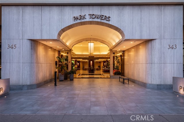Detail Gallery Image 3 of 66 For 345 Pioneer Dr #1201,  Glendale,  CA 91203 - 2 Beds | 2 Baths