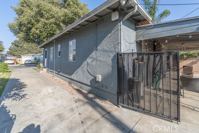6933 Delta Avenue, Long Beach CA: https://media.crmls.org/medias/92124b6a-4a21-4fad-b631-c6219c561668.jpg