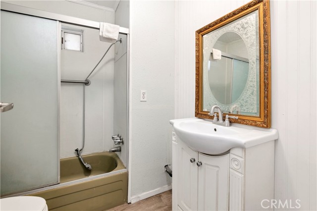 Image 18 of 24 For 43601 Florida Avenue 64