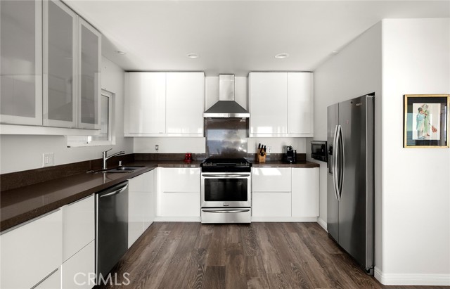 Detail Gallery Image 17 of 52 For 35661 Beach Rd, Dana Point,  CA 92624 - 4 Beds | 3/1 Baths