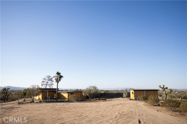 3977 Sage Avenue, Yucca Valley CA: https://media.crmls.org/medias/9213bf46-1f46-4c61-9cb2-84c0905ea682.jpg