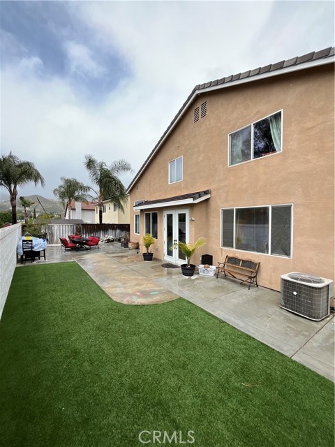 3329 Spruce Street, Lake Elsinore CA: https://media.crmls.org/medias/92144ef6-dd28-4a74-b44e-d1893bf86b2d.jpg