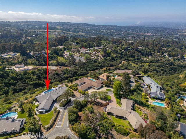 2 El Concho Lane, Rolling Hills CA: https://media.crmls.org/medias/921522db-0bef-4071-a7b7-ad679976e197.jpg