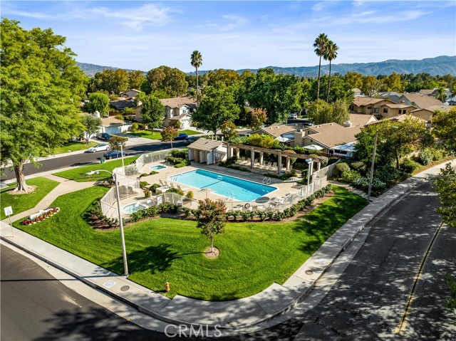 Detail Gallery Image 22 of 24 For 25995 Pueblo Dr, Valencia,  CA 91355 - 3 Beds | 2 Baths