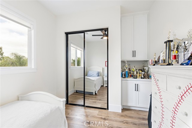22400 Whirlaway Court, Canyon Lake CA: https://media.crmls.org/medias/9215d819-723c-42b7-9a98-84d325e24e71.jpg