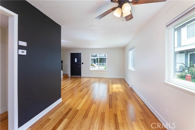 Detail Gallery Image 17 of 46 For 113 Danbury Ln, Costa Mesa,  CA 92626 - 4 Beds | 2 Baths