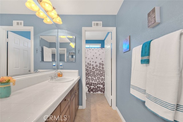 2nd Floor Bathroom
