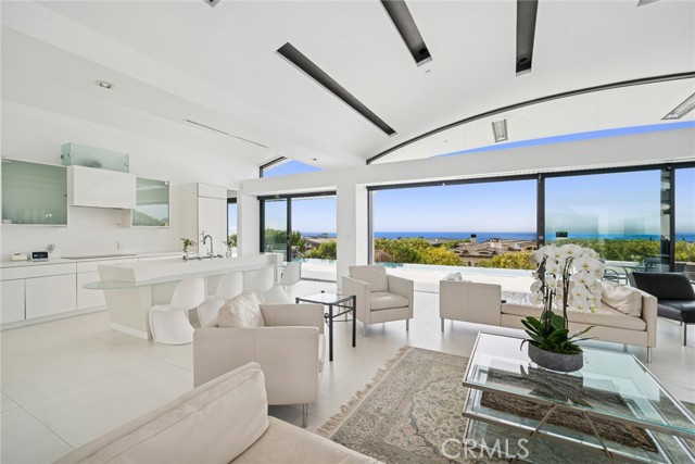 Detail Gallery Image 11 of 62 For 4607 Perham, Corona Del Mar,  CA 92625 - 4 Beds | 6/1 Baths