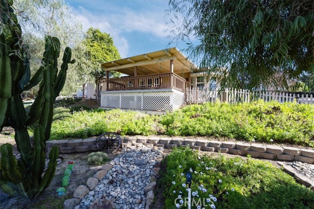 Detail Gallery Image 6 of 58 For 2104 Reineman, Fallbrook,  CA 92028 - 2 Beds | 2 Baths