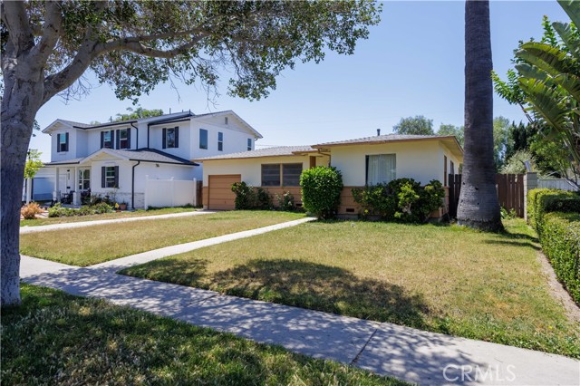 Detail Gallery Image 2 of 15 For 2122 Magnolia Ave, Santa Ana,  CA 92707 - 3 Beds | 1 Baths
