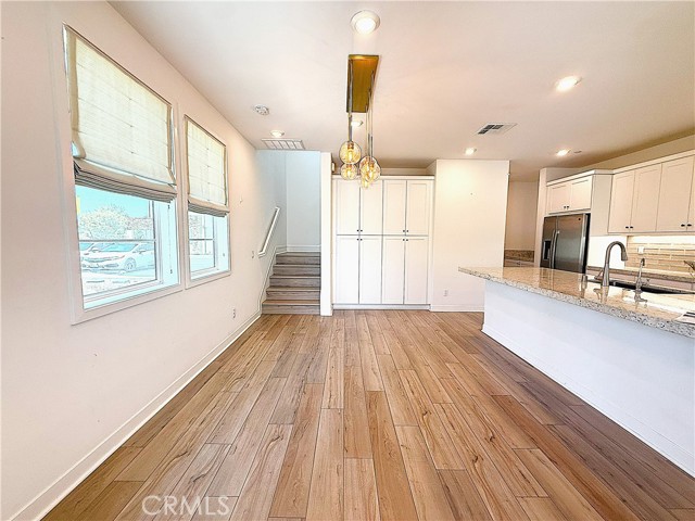 Detail Gallery Image 6 of 33 For 27078 Painted Sky Way, Valencia,  CA 91381 - 3 Beds | 2 Baths