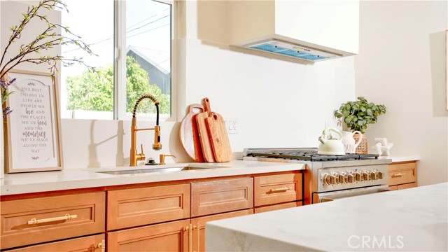 17698 Locust Street, Fountain Valley CA: https://media.crmls.org/medias/9218e120-8431-4e90-8717-b9811d8eaa78.jpg